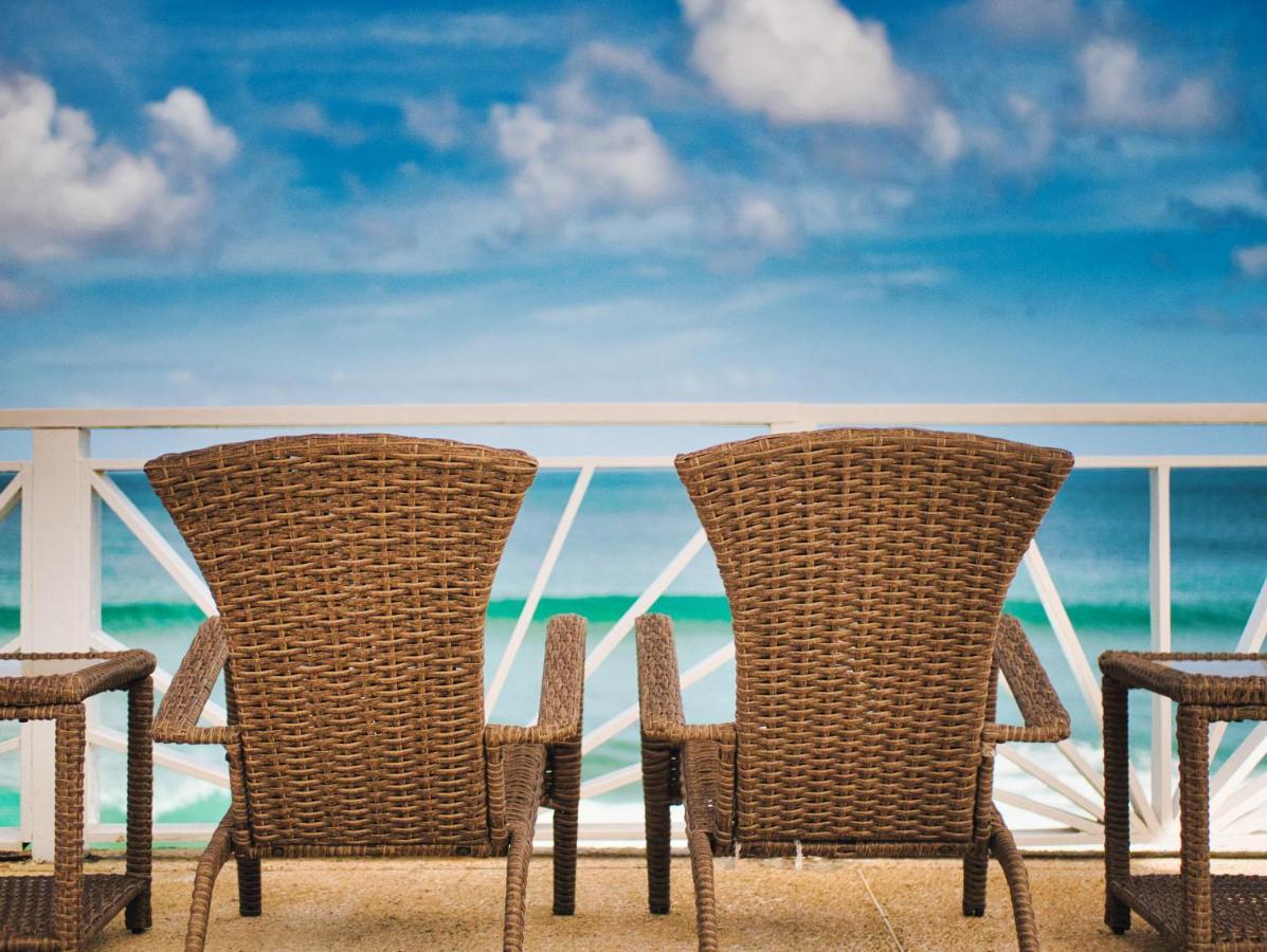 Tropikist Beach Hotel And Resort Crown Point Dış mekan fotoğraf