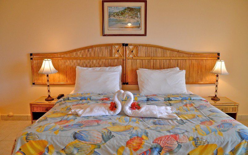 Tropikist Beach Hotel And Resort Crown Point Dış mekan fotoğraf