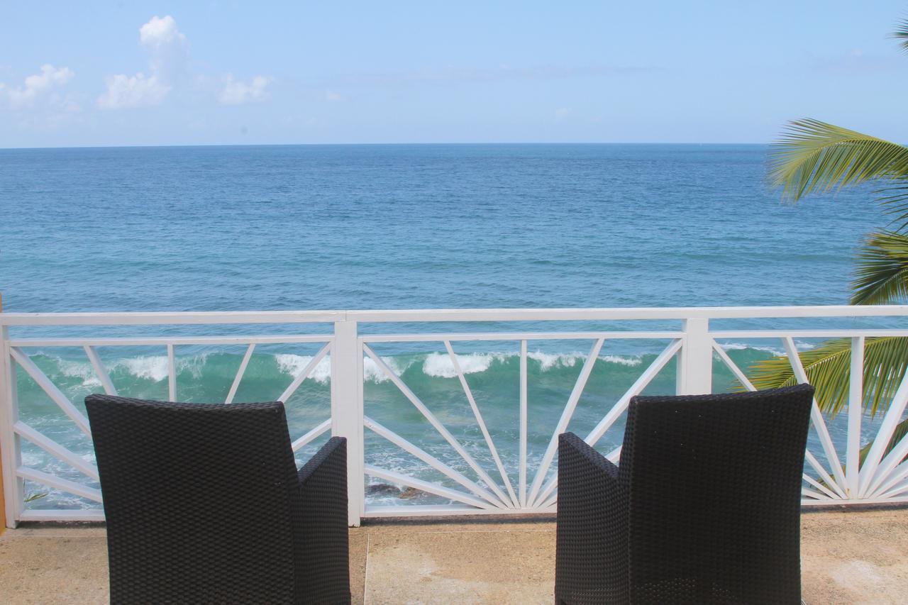 Tropikist Beach Hotel And Resort Crown Point Dış mekan fotoğraf